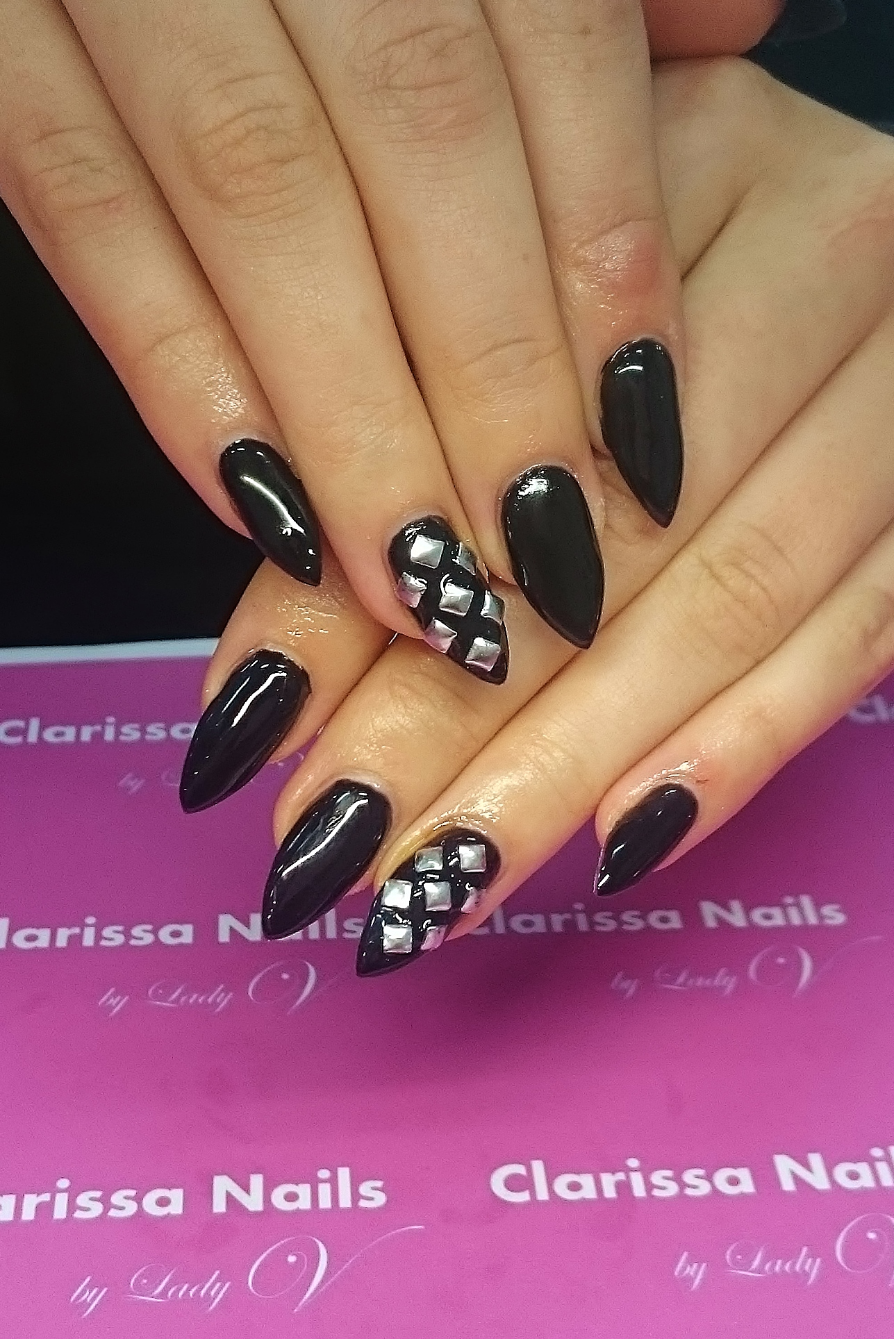 nails  Clarisse